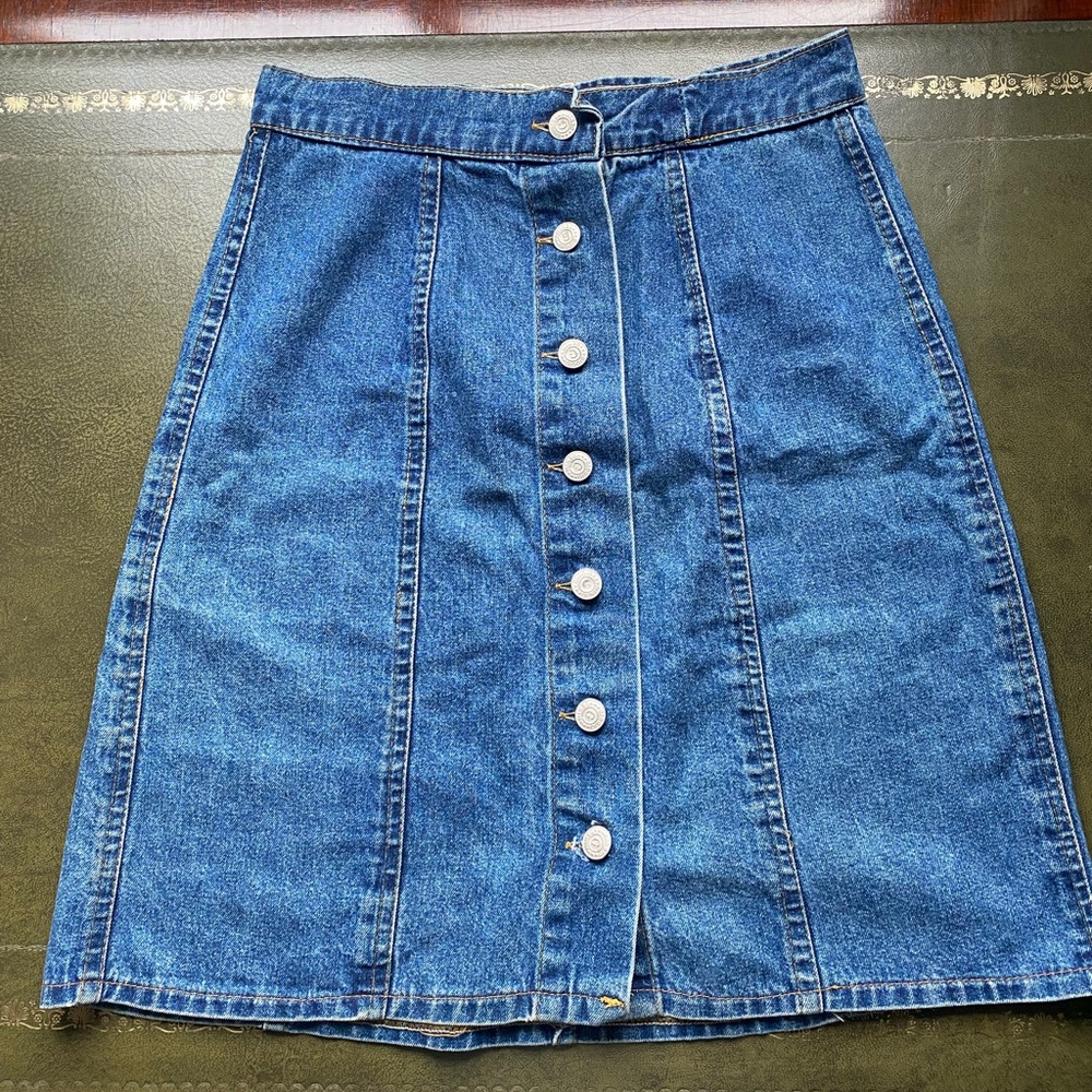High waisted mini jean skirt